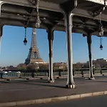 Romantic Gem - Eiffel Tower